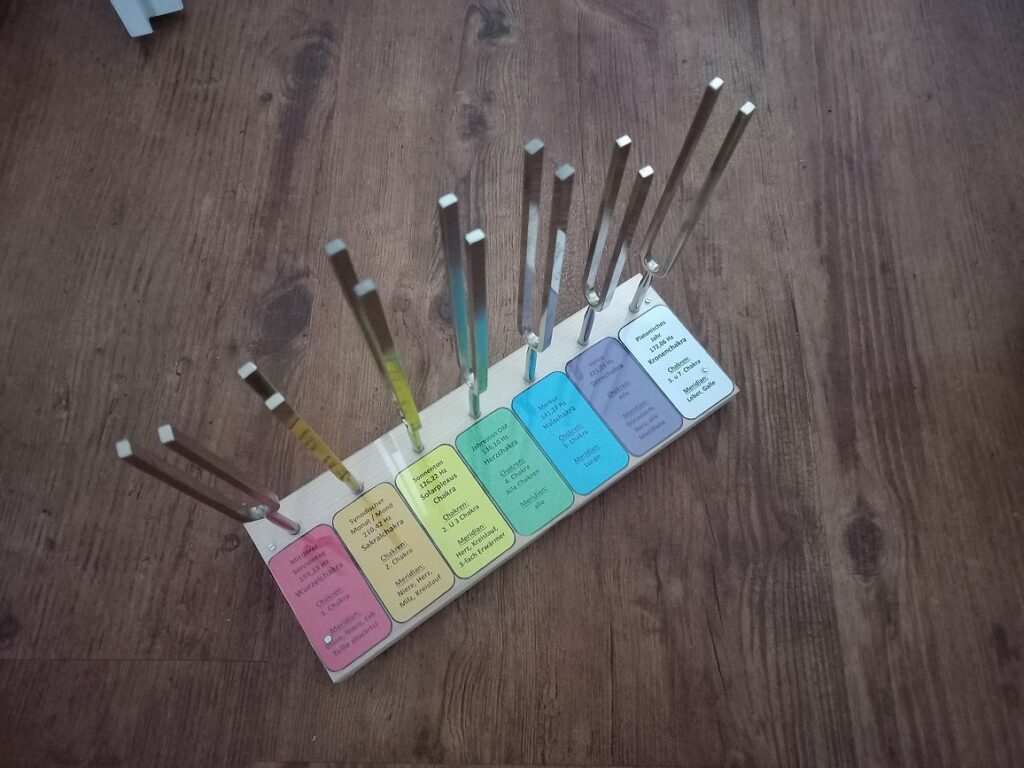 Stimmgabel, Schwingungsenergetik, Energiearbeit, Chakren, Energetiker
